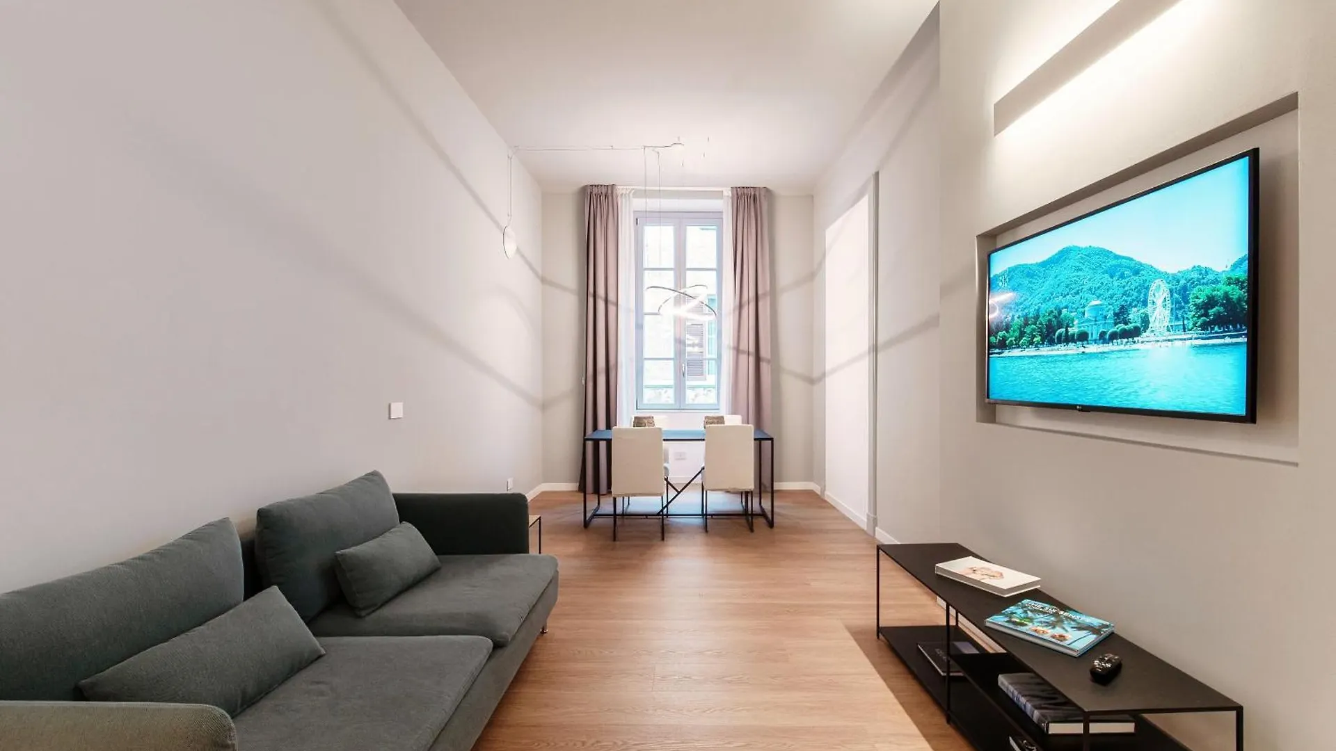 Bsk Casa 26 - The House Of Travelers Apartment Como Italy
